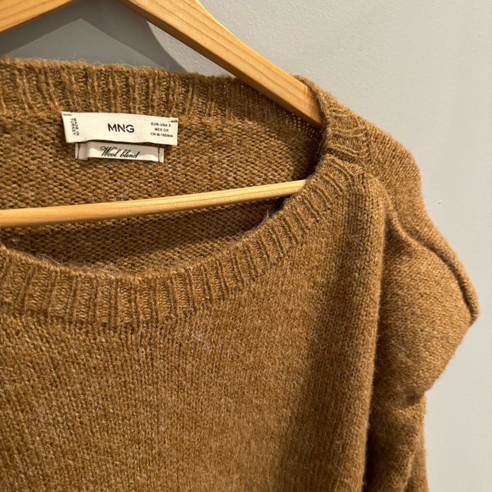 NEW Mango Knitted Sweater with Should Pads in Brown, Size S - Picture 7 of 11